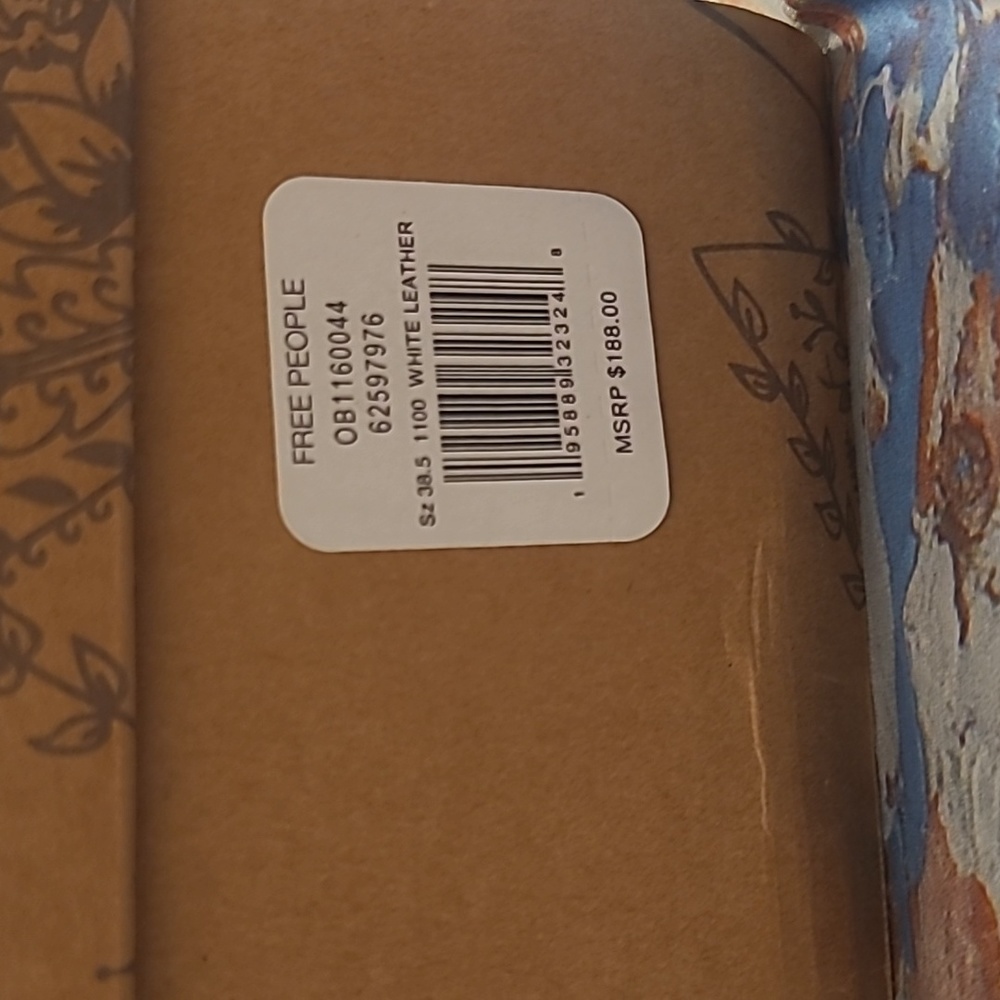 Free People .. James Chelsea Boot .. White‎ .. MULTIPLE Sizes - Picture 5 of 8